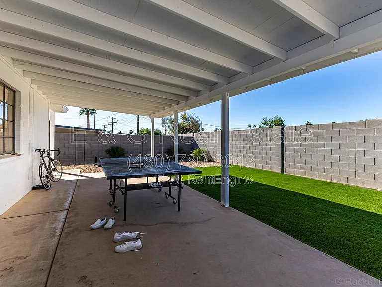 1308 W 6th St — Photo 22