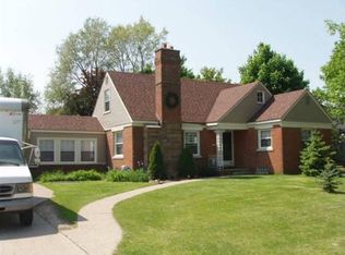 10745 Wayne Rd, Livonia, MI 48150