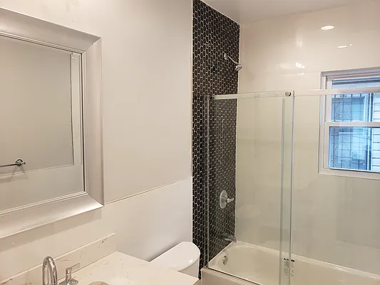 Sold by Value Realty Group | media 10