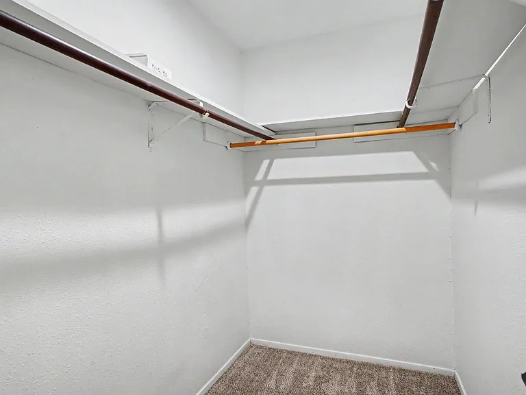 215 Redbud Cir — Photo 12