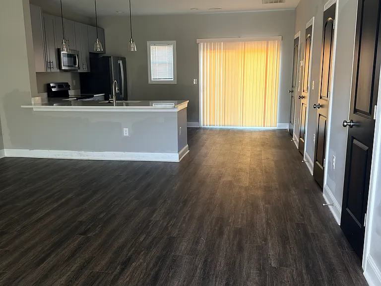 101 Emanuel Ct — Photo 5