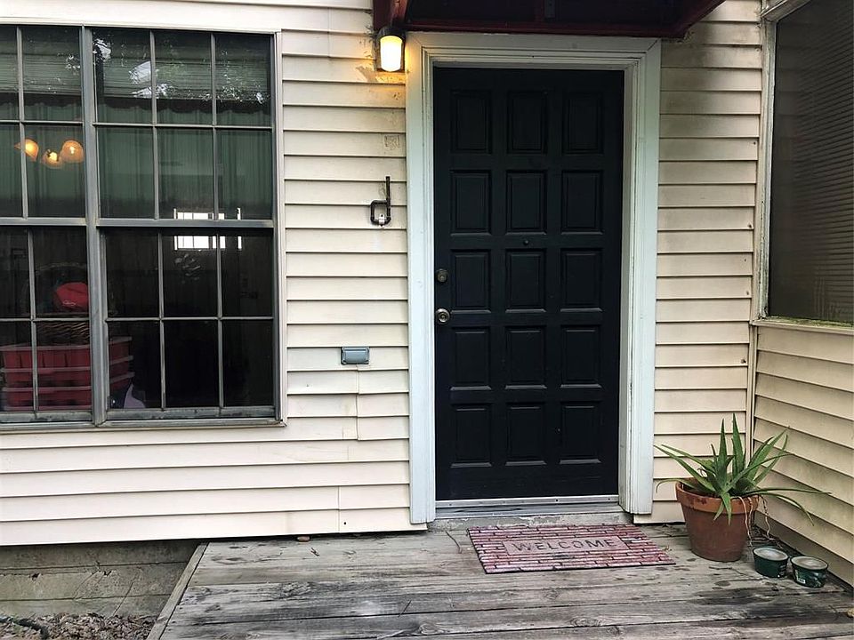 1st image of 543 W 27th St Unit D
