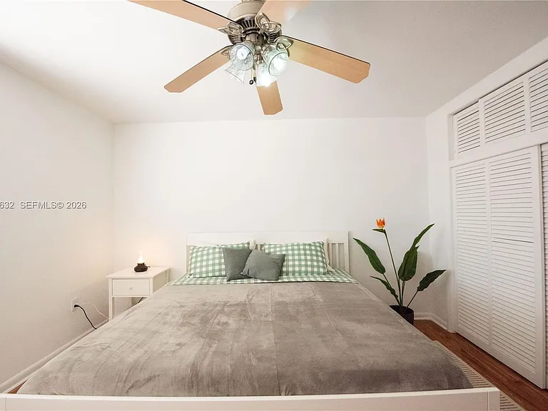 1150 Euclid Ave #205 — Photo 7