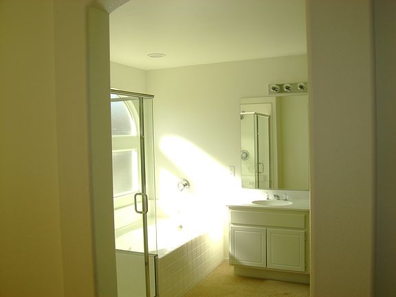 3rd image of 5712 Malaga Ct