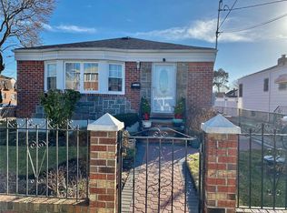 22224 145th Ave, Springfield Gardens, NY 11413