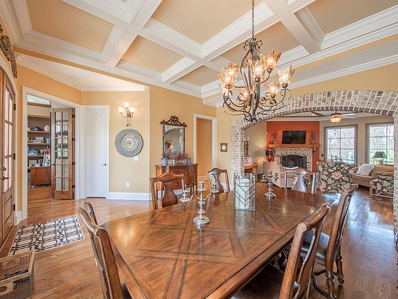 4th image of 1936 Rolling Creek Dr