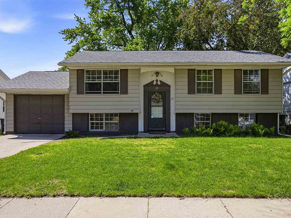 1st image of 32 Amber Ln