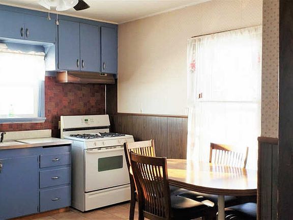 5th image of 15456 N 1500th Ave