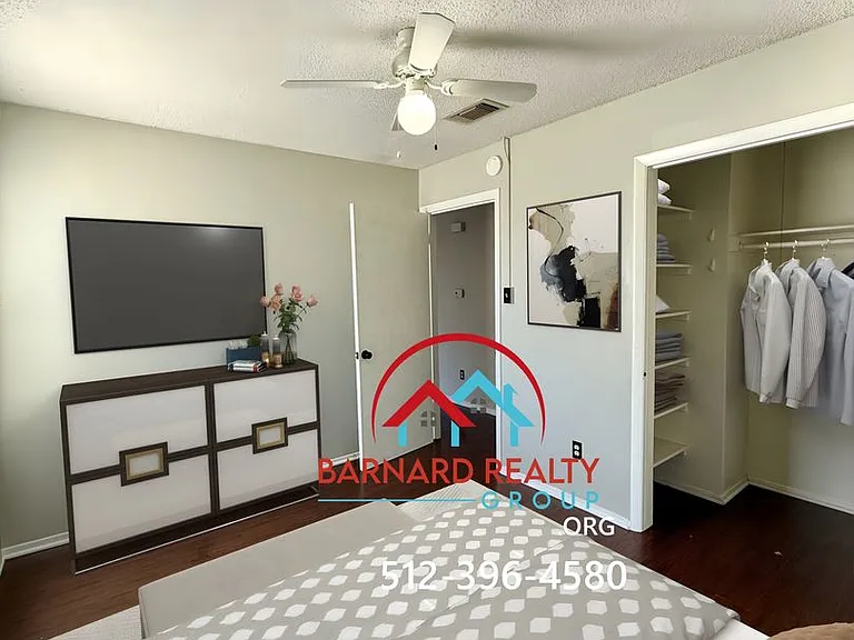 402 Fredericksburg St #16 — Photo 9