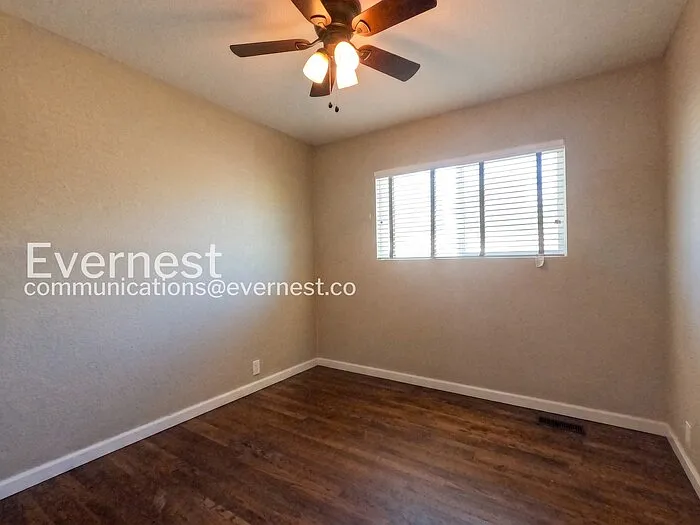 226 Columbine Ct — Photo 6