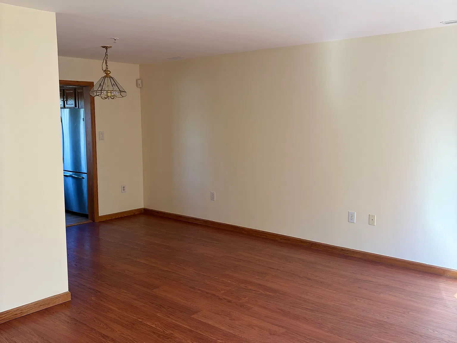2 bed, 1.5 bath, 1400 sqft, $3,400 — Photo 3