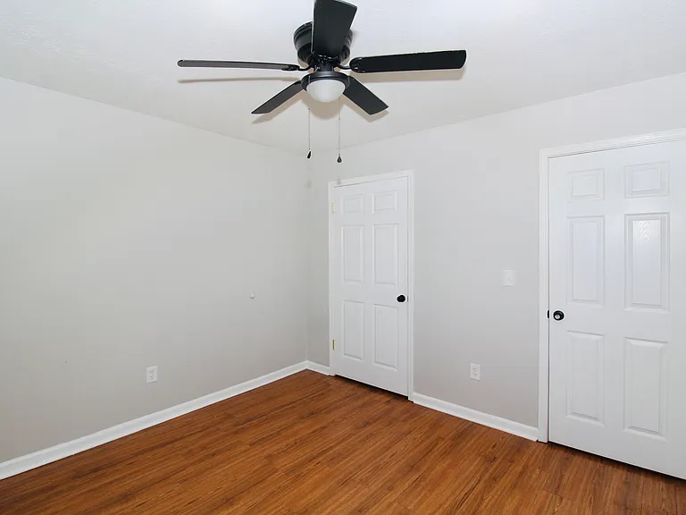 626 N 32nd St #1 — Photo 7