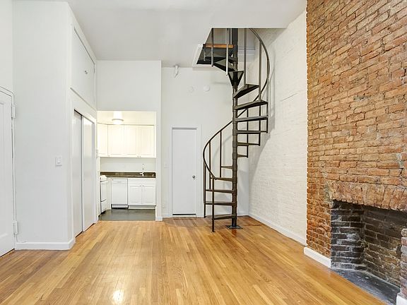 2nd image of 275 W 22nd St #A
