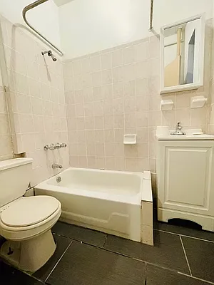 Rented by EXR | media 18