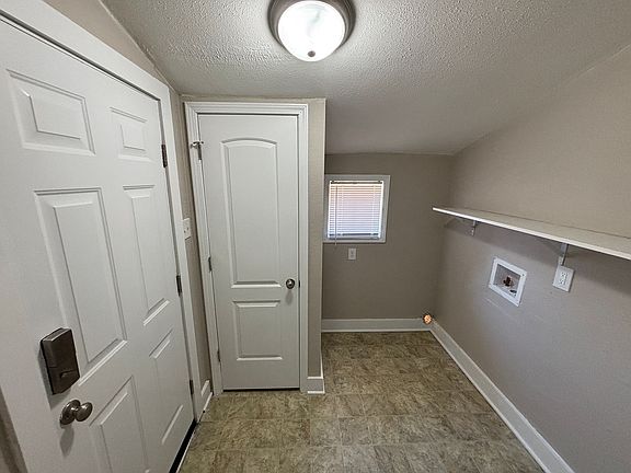 3rd image of 112 Smart St