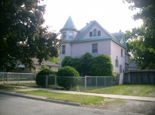 2912 Enoch Ave, Zion, IL