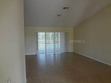 4th image of 2591 Surfside Blvd