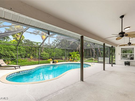 3rd image of 10271 Saint Patrick Ln