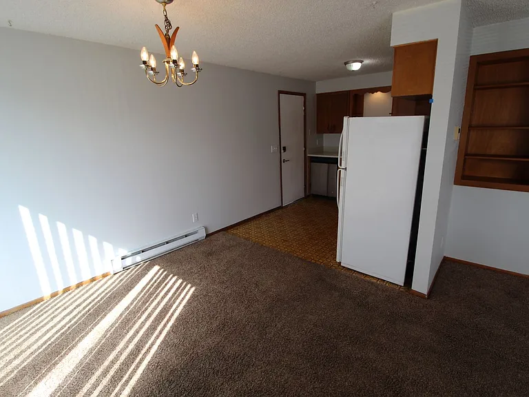 1223 E Nora Ave — Photo 12