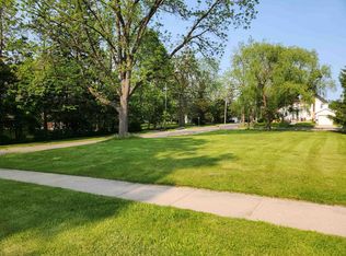 602 14th Ave, Monroe, WI 53566