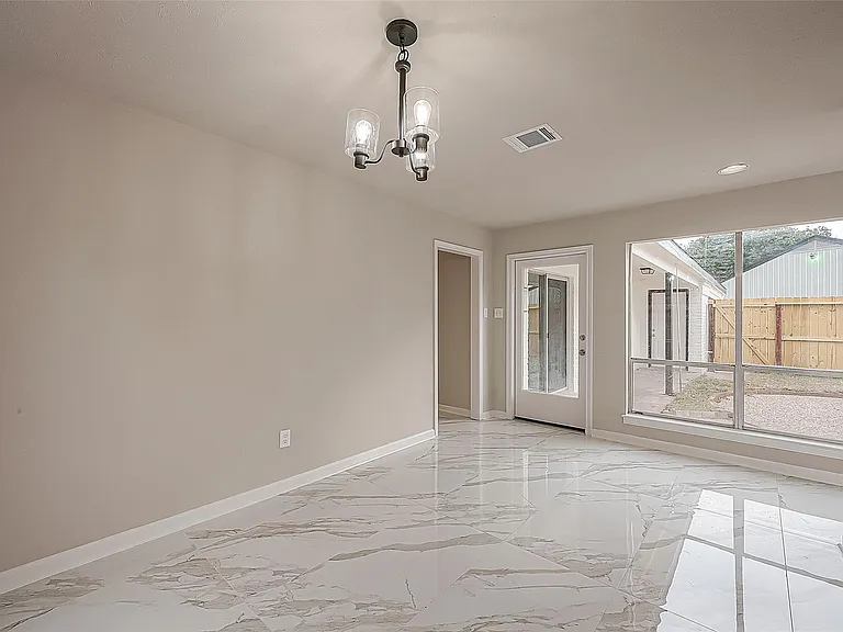 10811 Villa Lea Ln — Photo 14