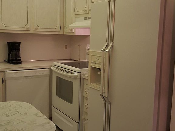 5th image of 329 Tuscany Ln #F