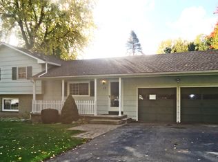 15 Margo Dr, Fairport, NY 14450