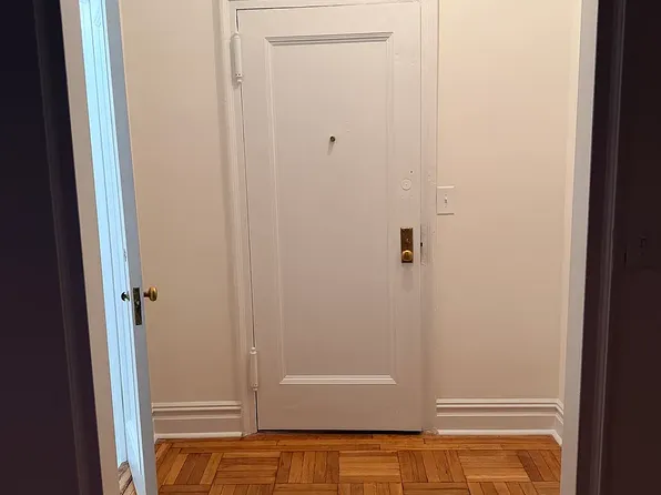 814 W End Ave #1B, New York, NY 10025