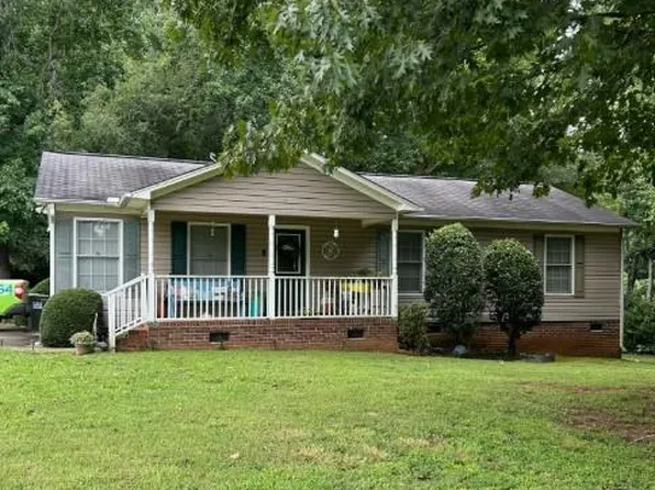 1007 Field Swallow Way, Clover, SC 29710