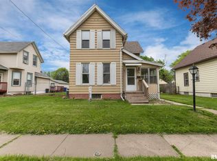 405 S Hancock Ave, Davenport, IA 52802
