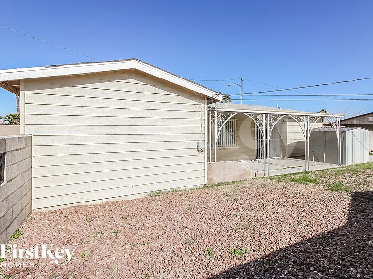 2128 Carver Ave — Photo 18