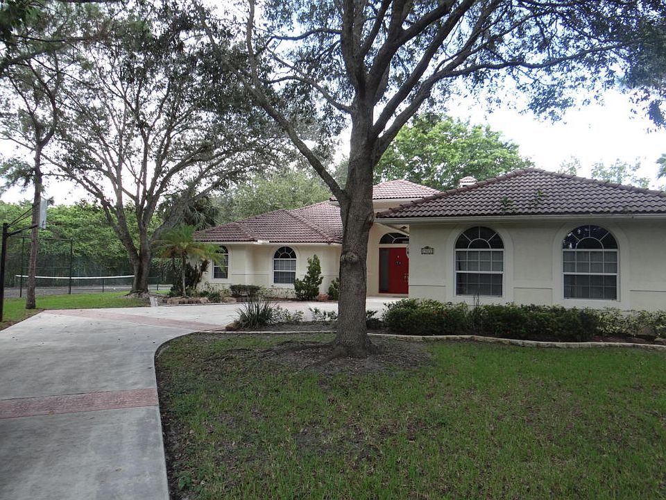 1st image of 7021 NW 70th St