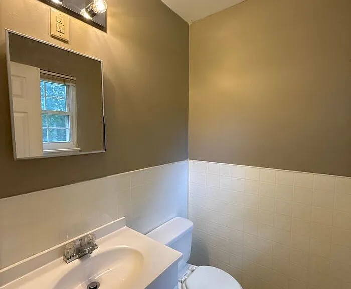 701 Echo Cove Ln — Photo 8