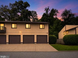 408 West Court Gln, Glen Burnie, MD 21061
