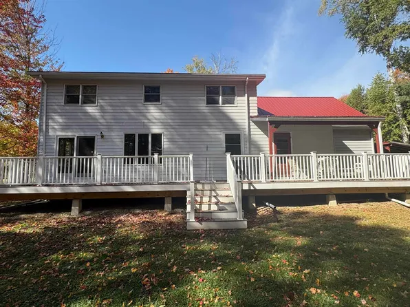 70 Stagecoach Drive, Newport City, VT 05855
