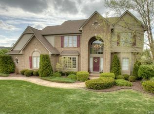 47950 Pavillon Rd, Canton, MI 48188