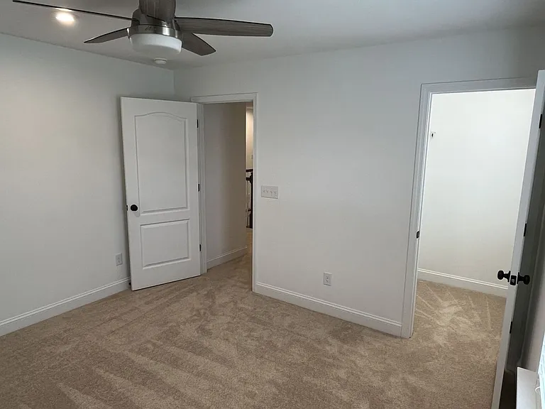 616 Southstone Dr — Photo 34