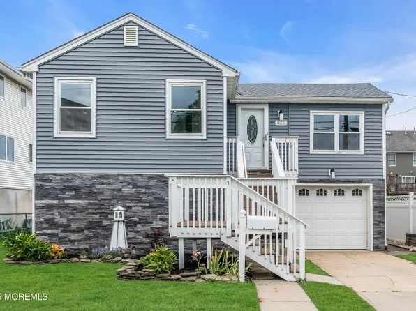 825 Lorillard Avenue, Union Beach, NJ 07735
