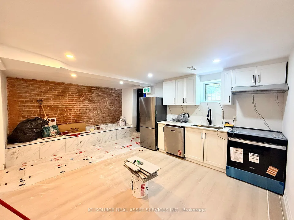 36 Brunswick Ave #6