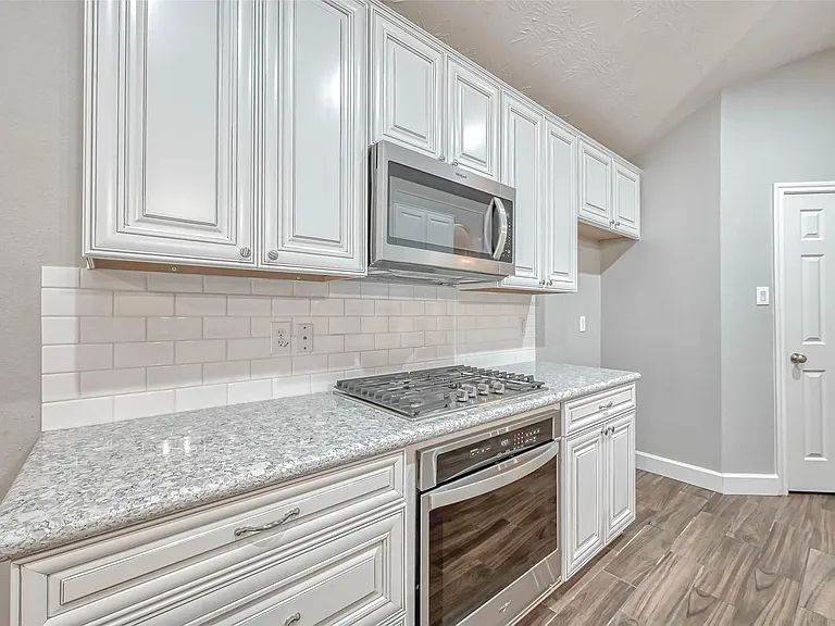 15943 Pleasant Green Cir — Photo 18
