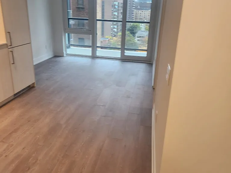 308 Jarvis St #902 — Photo 14