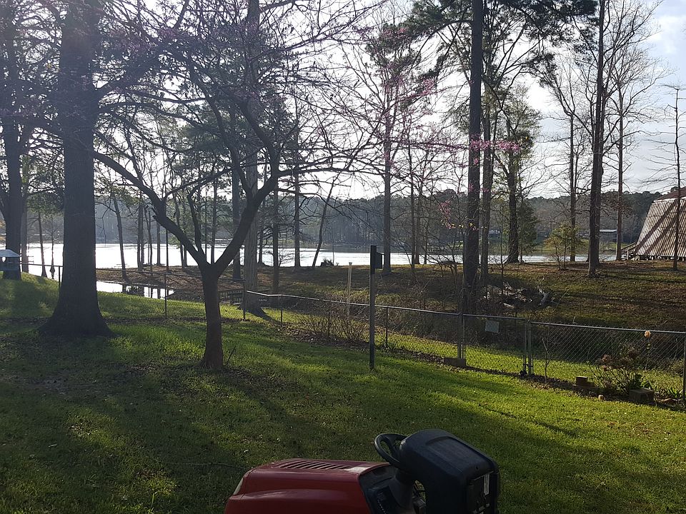 1st image of 855 Quail Dr