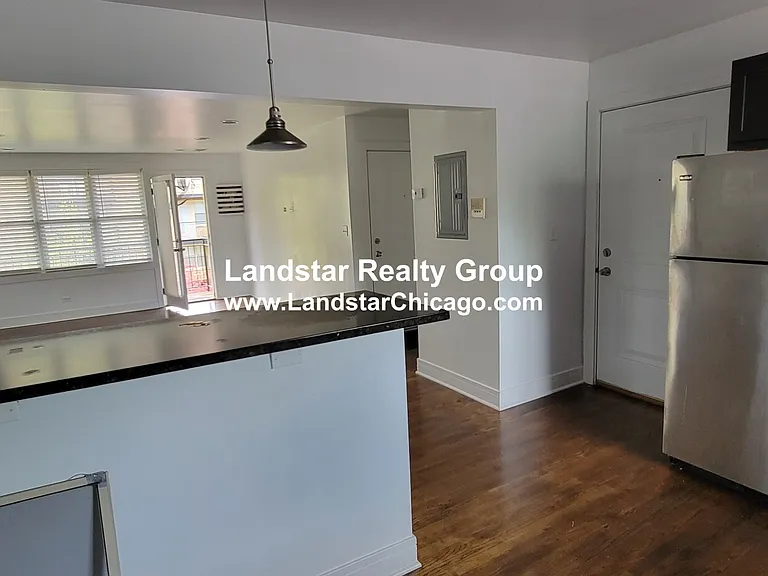 2528 W Fitch Ave #3 — Photo 3