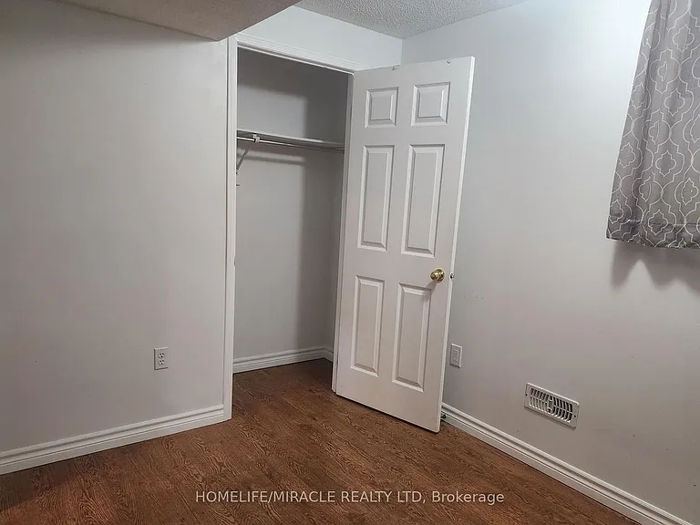 59 Rollingwood Dr — Photo 6