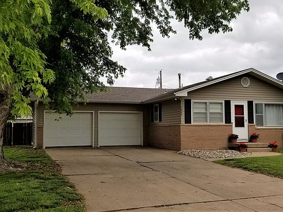 1009 E Neal Ave, Salina, KS 67401 | MLS #200682 | Zillow