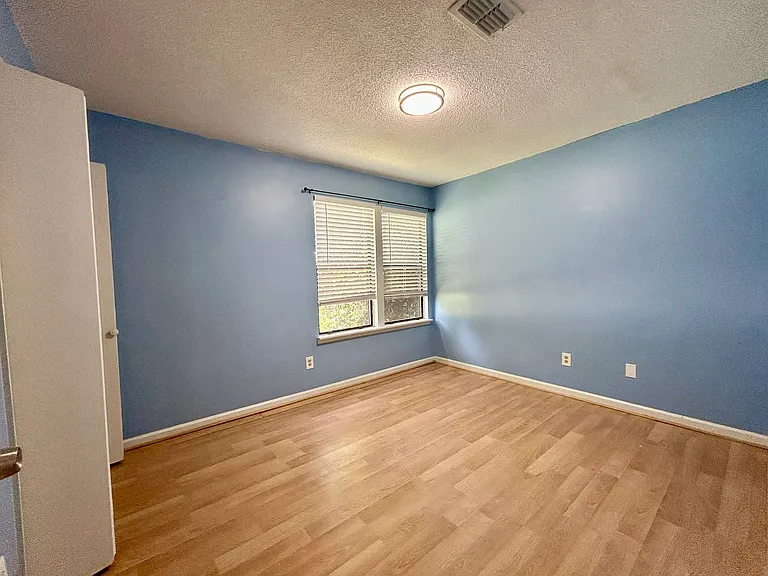 19 Briar Gate Ln — Photo 28