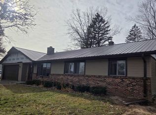 555 Meadow LANE, Sheboygan Falls, WI 53085