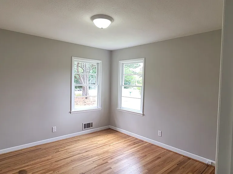 206 Stancil St — Photo 4