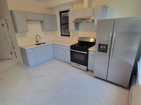 63 Oak St, Jersey City, NJ