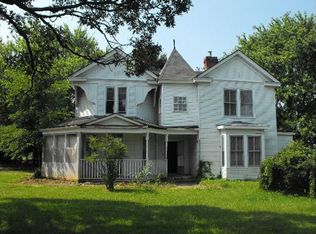 1304 Thaxton School Rd, Thaxton, VA 24174